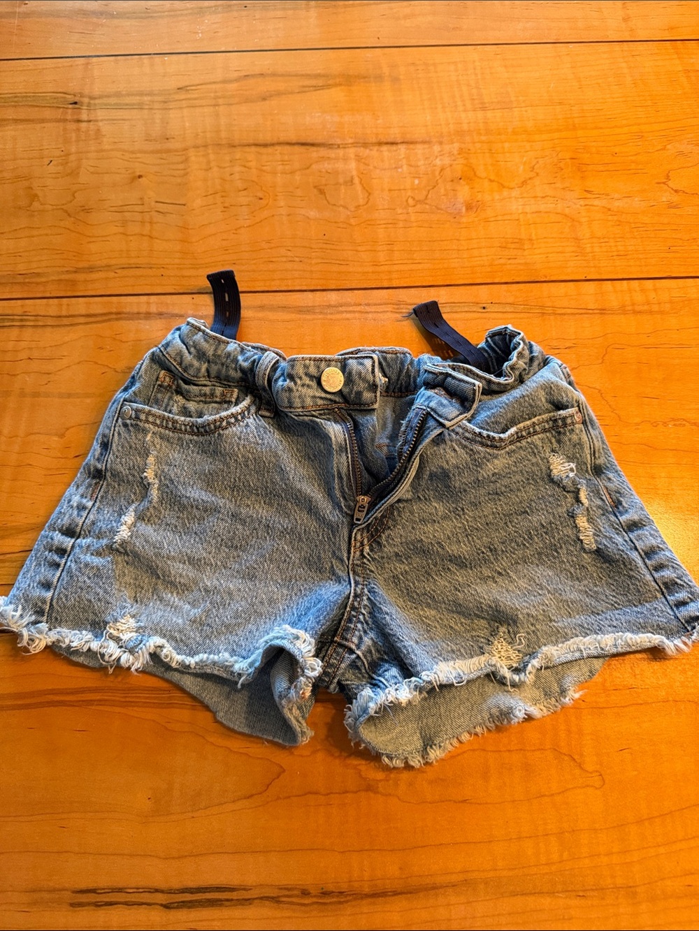 Girls size 10/12 Art Class denim shorts